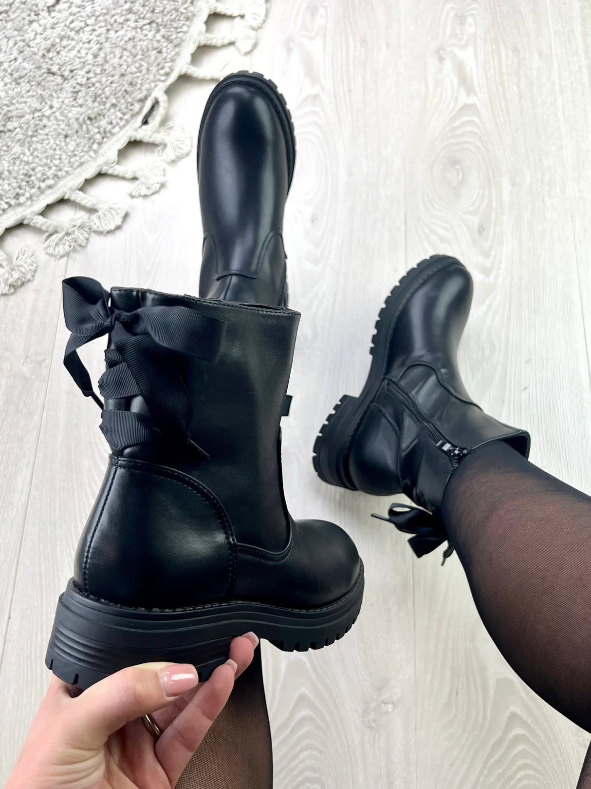 UROPA - BUTY - Czarny