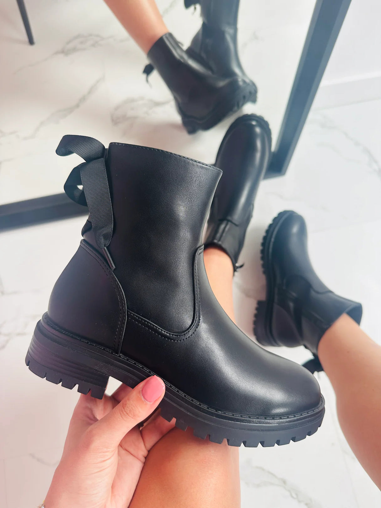 UROPA - BUTY - Czarny