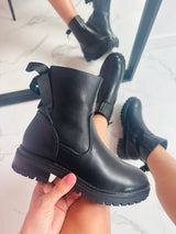 UROPA - BUTY - Czarny